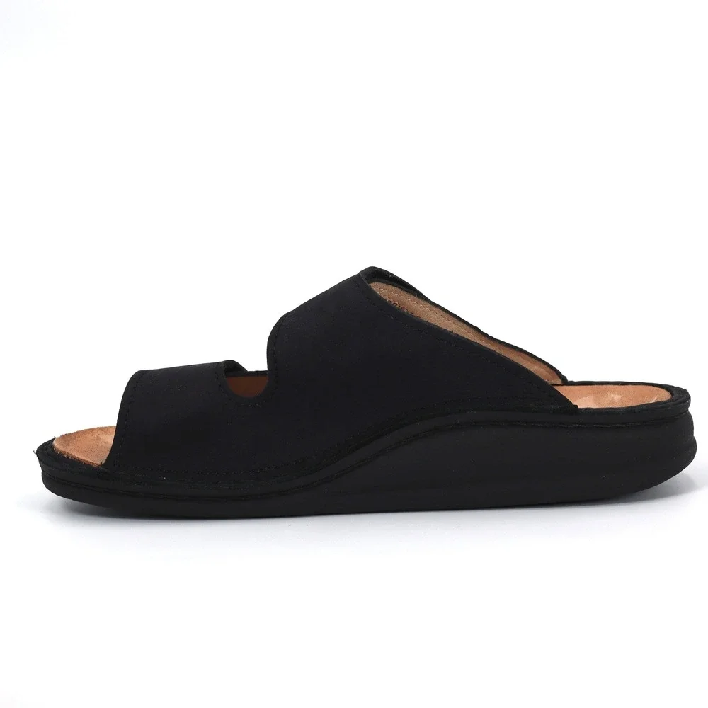 Finn Comfort •	brand finn